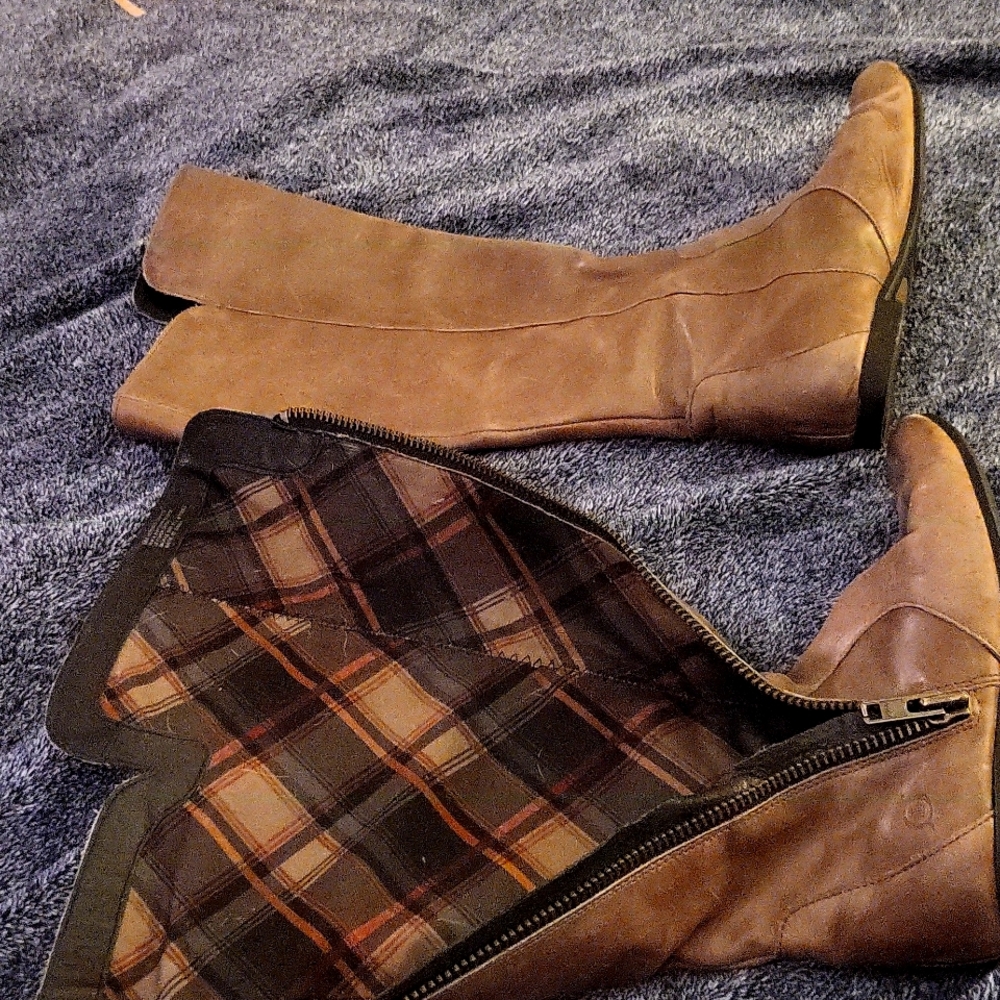 Leather boots